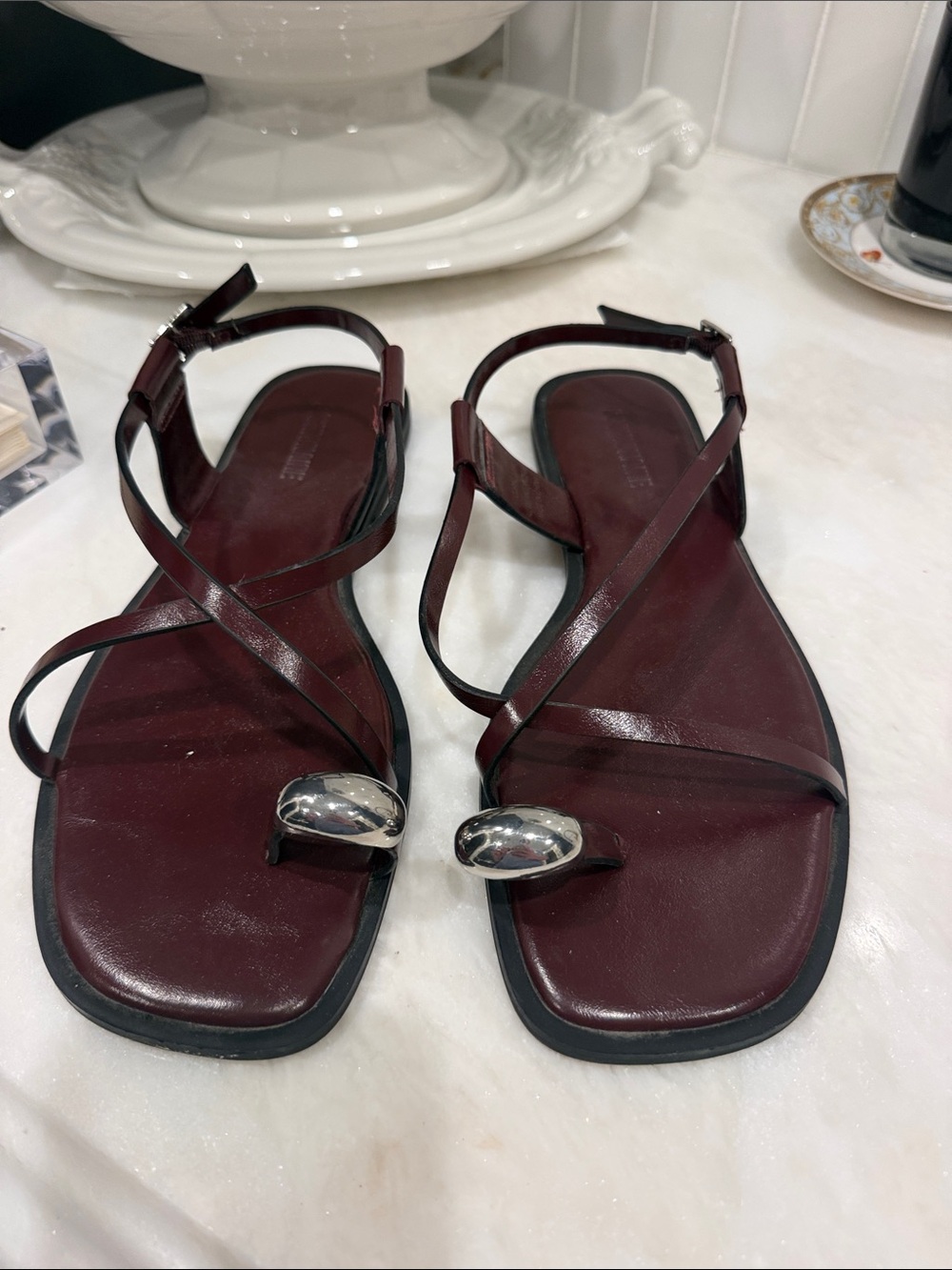Strappy Toe-Ring Sandals in Deep Burgundy Leather